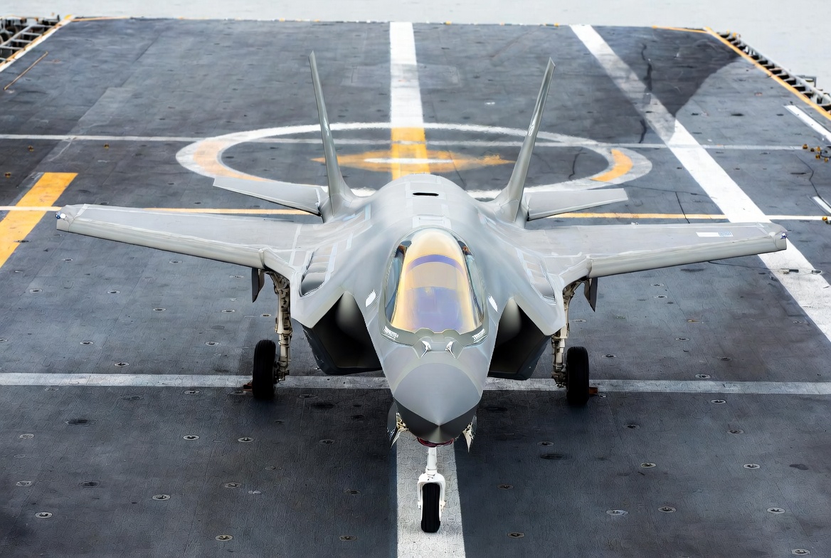 США перебросили на Ближний Восток ещё четыре истребителя F-35C Корпуса морской пехоты