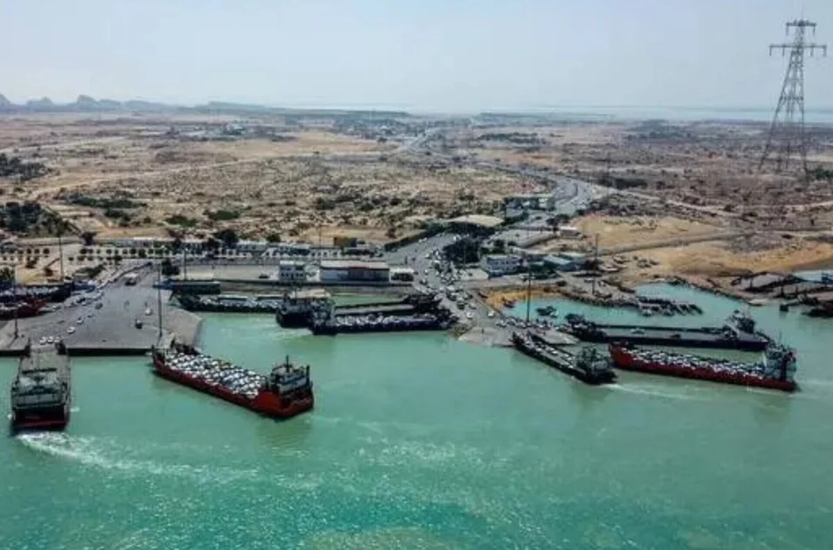 Tasnim: При атаке на иранский порт Бендер-пол погибли пять человек