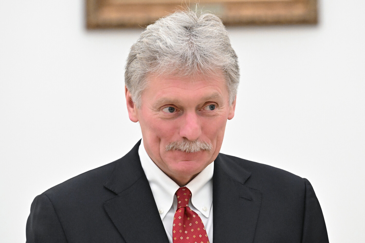 Песков заявил о важности попыток улучшить отношения США