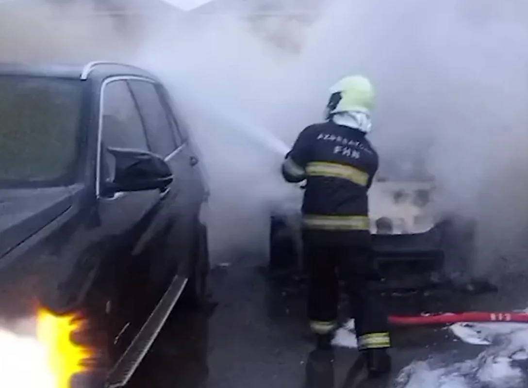 В Масазыре загорелся автомобиль