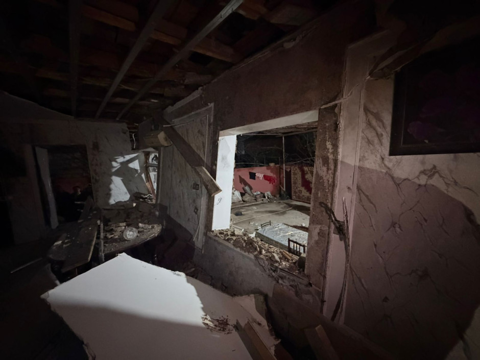 В Ширване произошел взрыв в жилом доме, есть пострадавшая