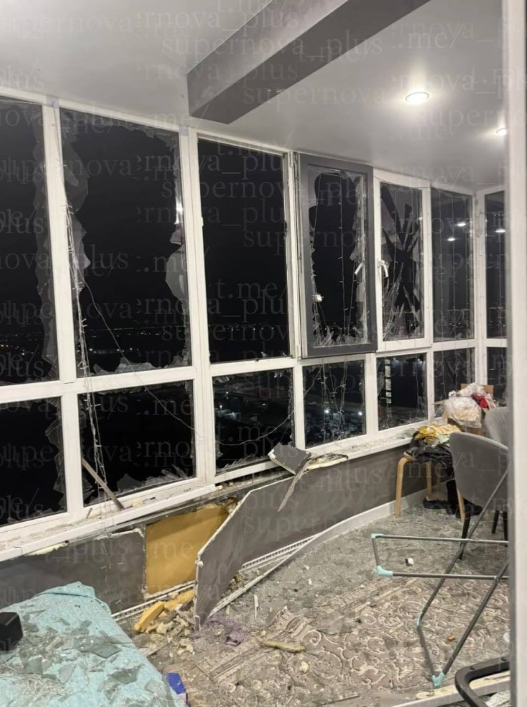 Атака на российские города: беспилотник врезался в многоэтажку