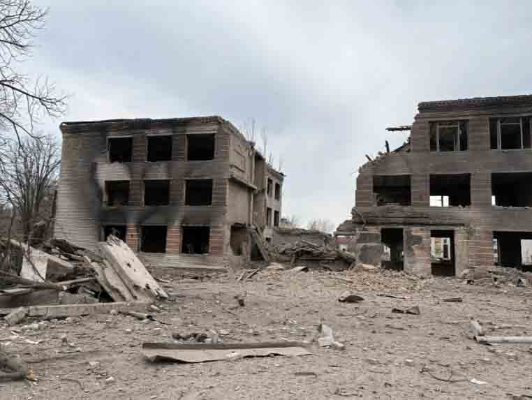 Россия сбросила бомбы на Славянск: поврежден роддом