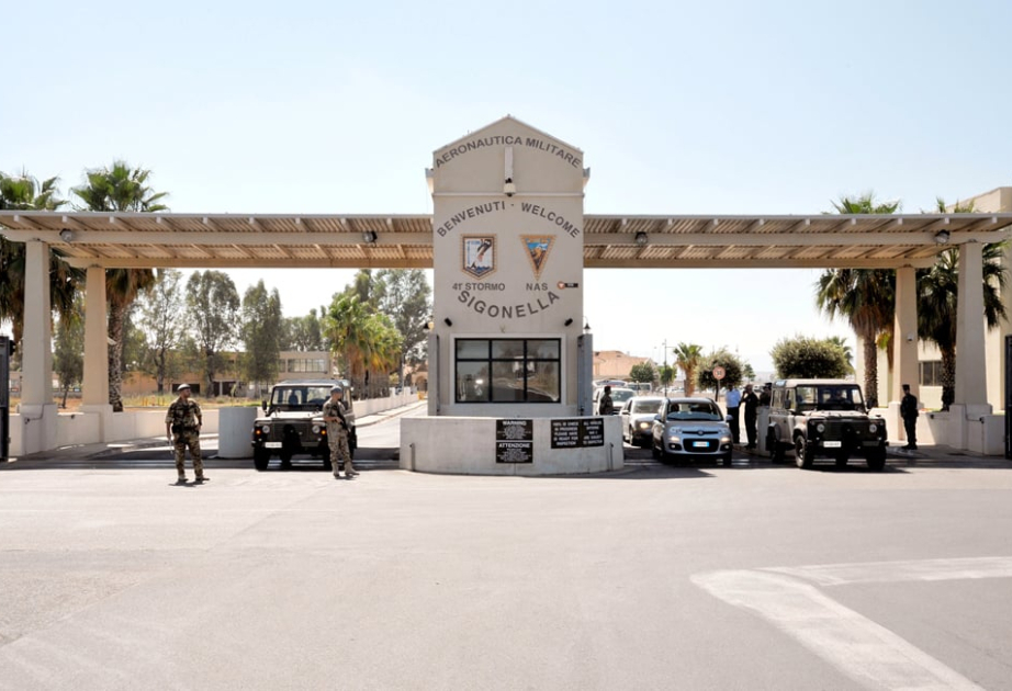 
Италия отказала американским самолетам в использовании базы на Сицилии для операций на Ближнем Востоке