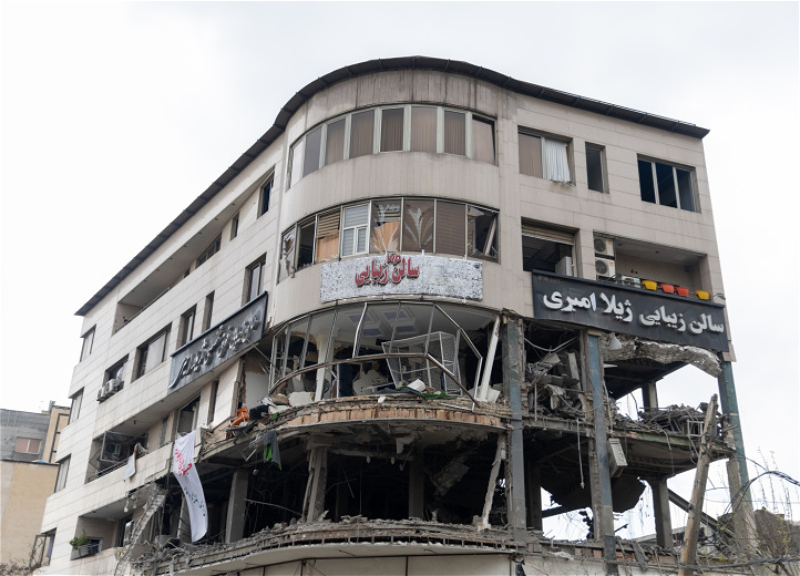 КСИР сообщил о гибели советника главы Генштаба ВС Ирана и членов его семьи