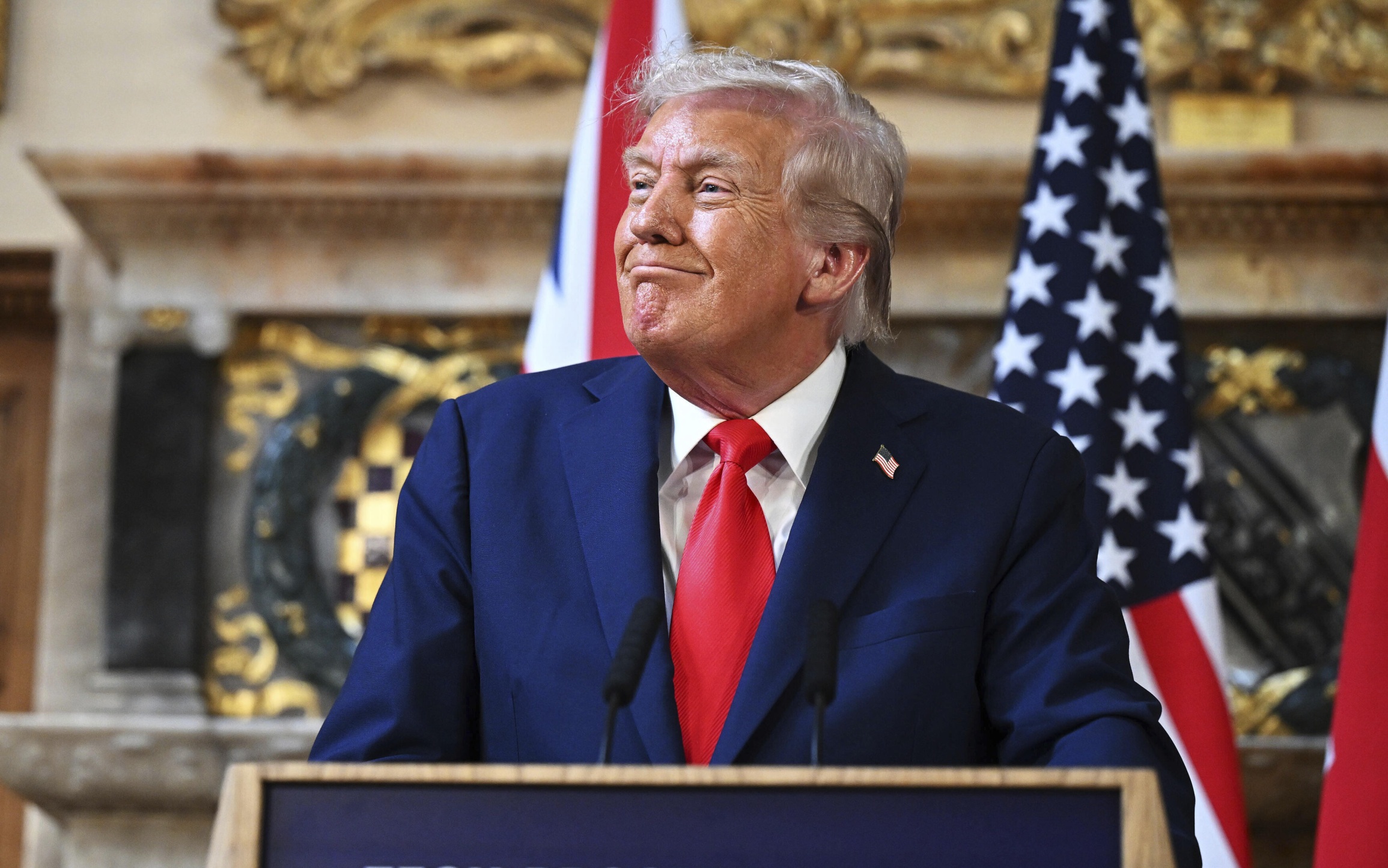 Губернатор Флориды переименовал аэропорт Палм-Бич в честь Трампа