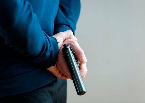 Агент Секретной службы США, охранявший жену Байдена, выстрелил себе в ягодицу