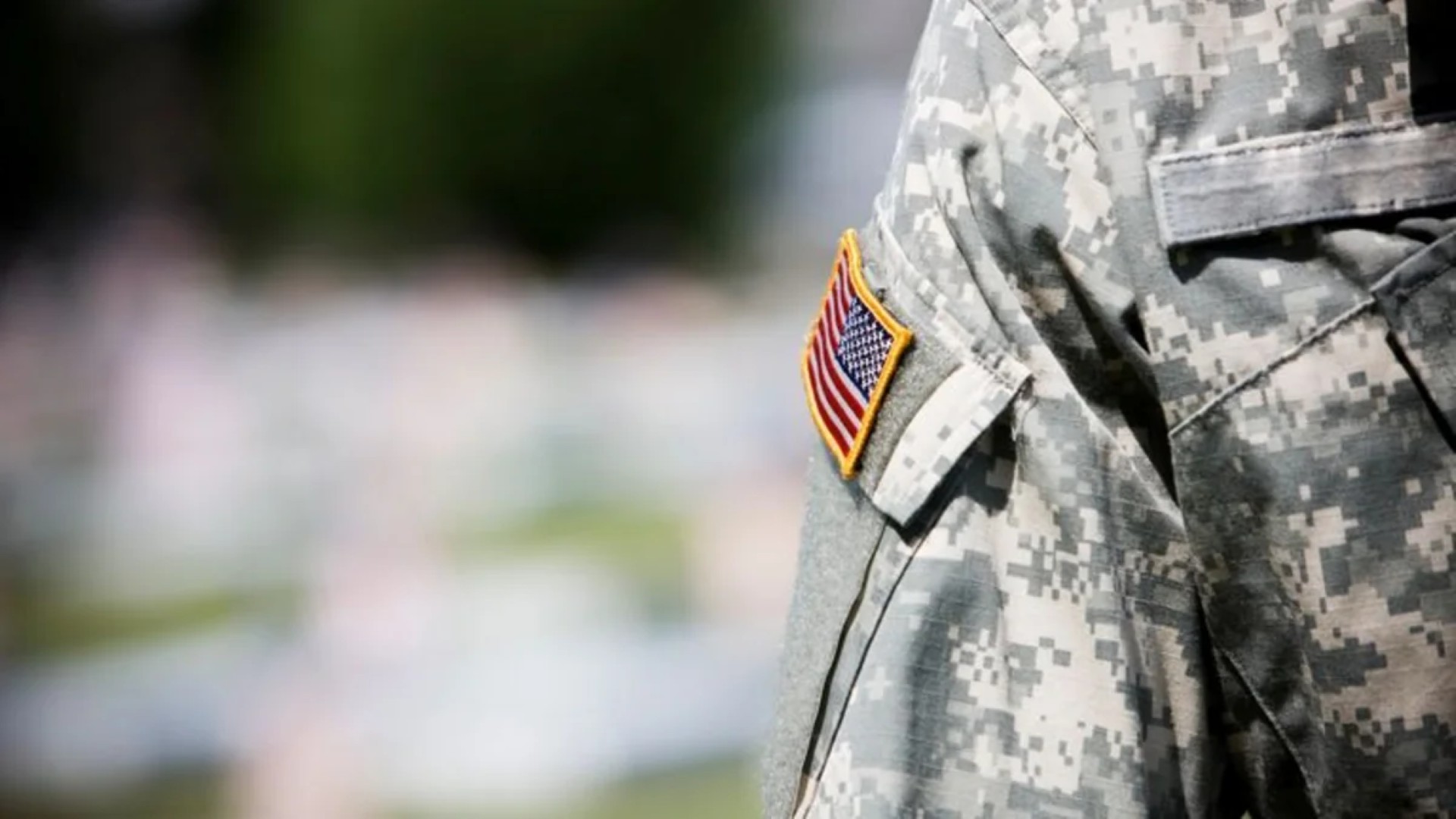 
СМИ: Почти 350 военных США получили ранения с начала операции против Ирана
