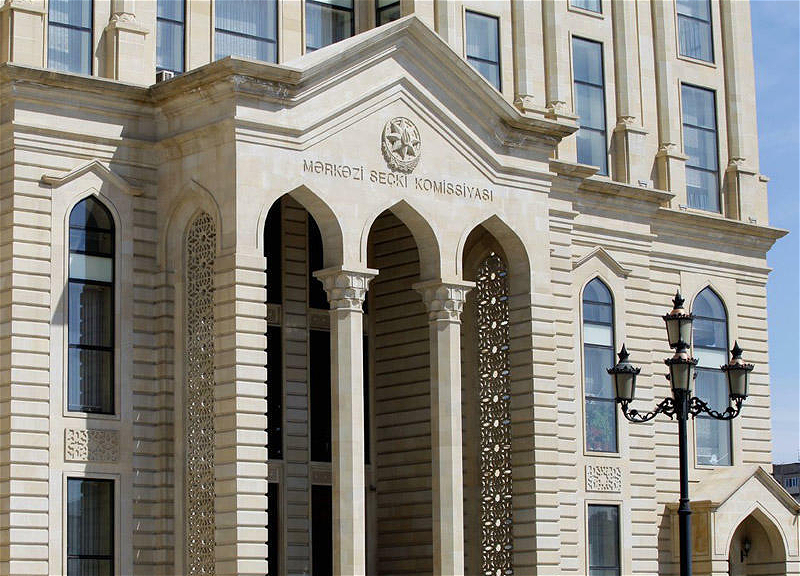 
В парламенте Азербайджана ожидается повторное формирование состава ЦИК