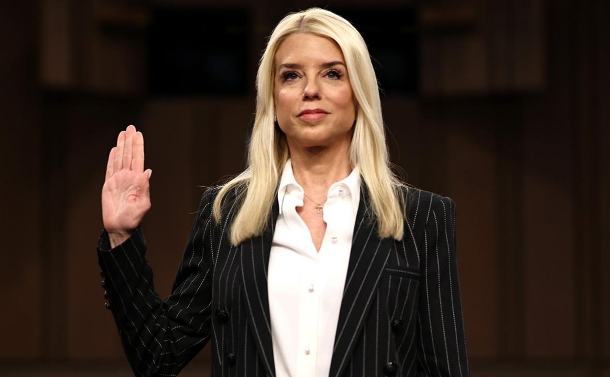 Трамп хочет уволить главу Минюста после публикации файлов об Эпштейне