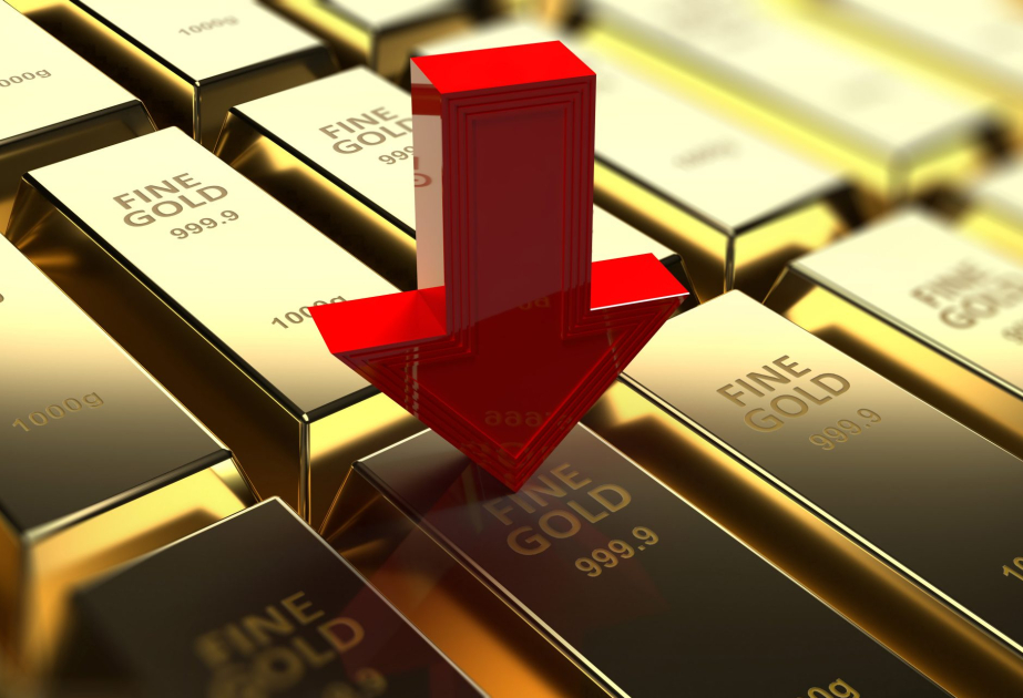 
Золото подешевело на мировом рынке на 181 доллар