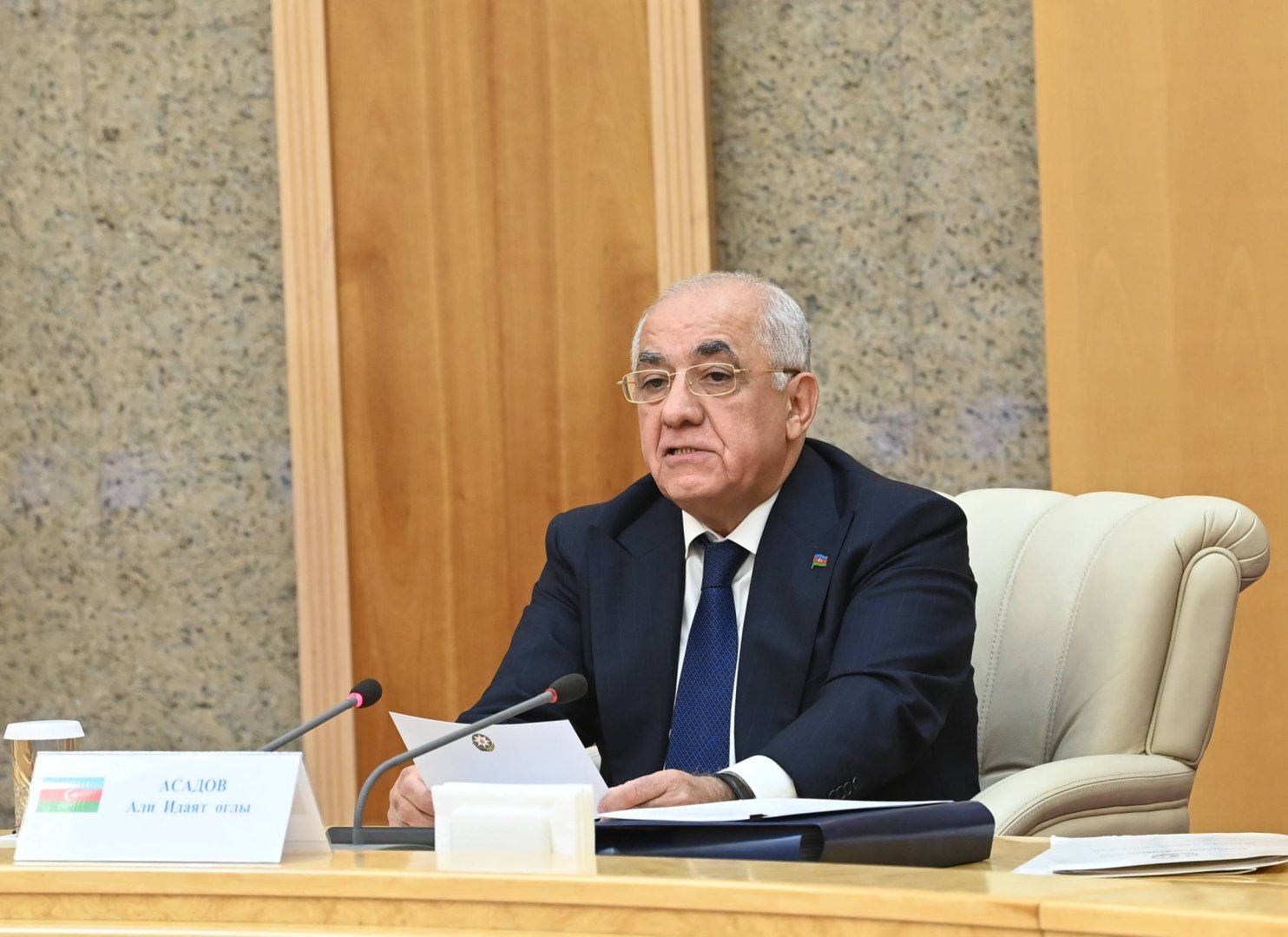 
Средний коридор превращается в одну из самых перспективных транспортных магистралей Евразии - Али Асадов