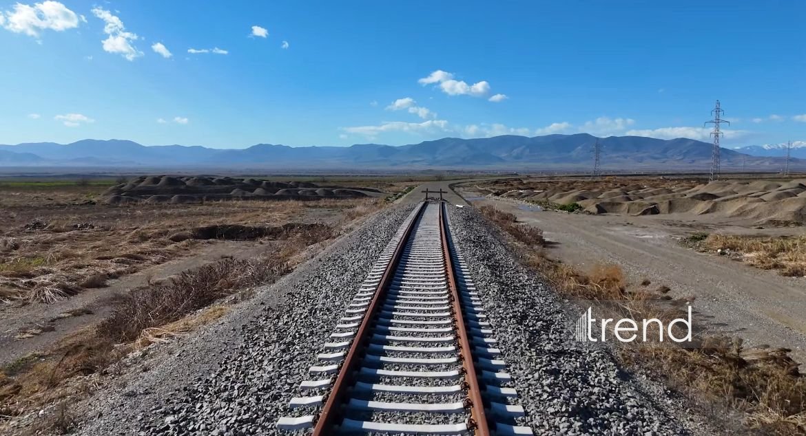 На ж/д Агдам-Ханкенди планируется строительство трех станций