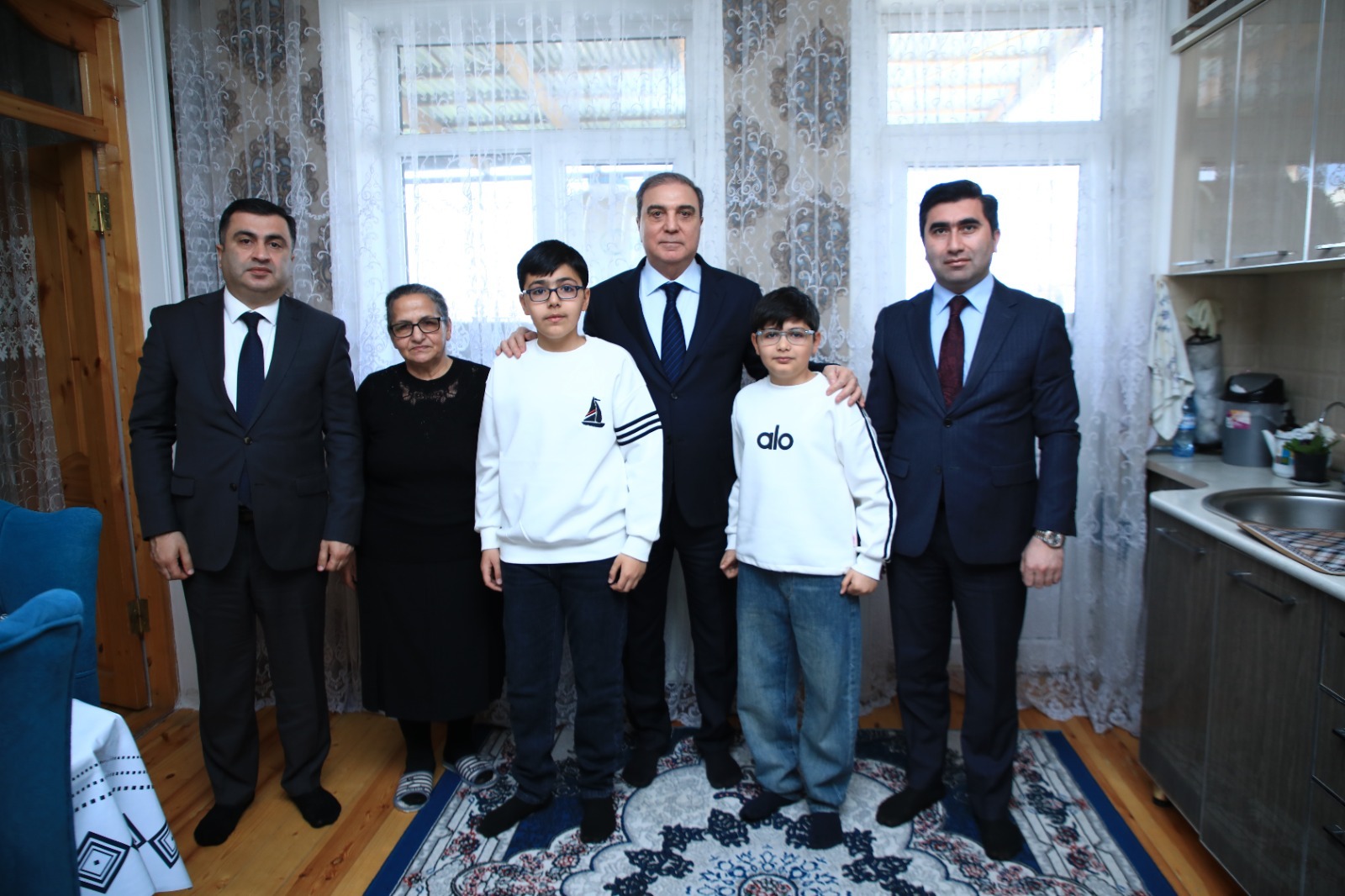 Гяндже чтит память героев Апрельских боев