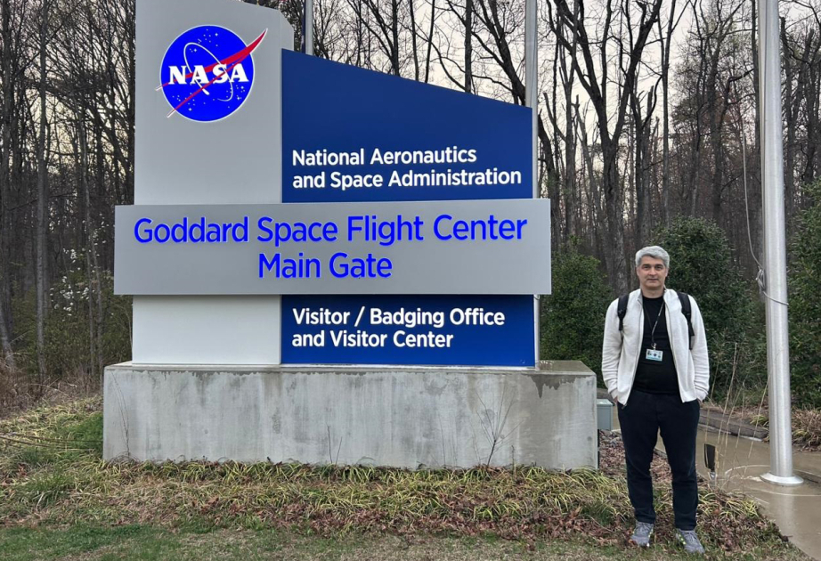 
Азербайджанский астроном проводит научные исследования в NASA