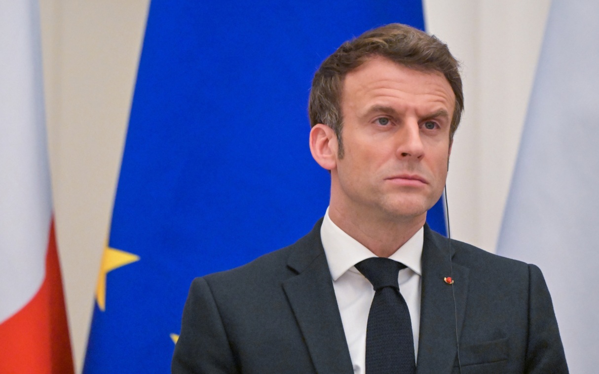 Макрон считает нереалистичной силовую операцию в Ормузском проливе