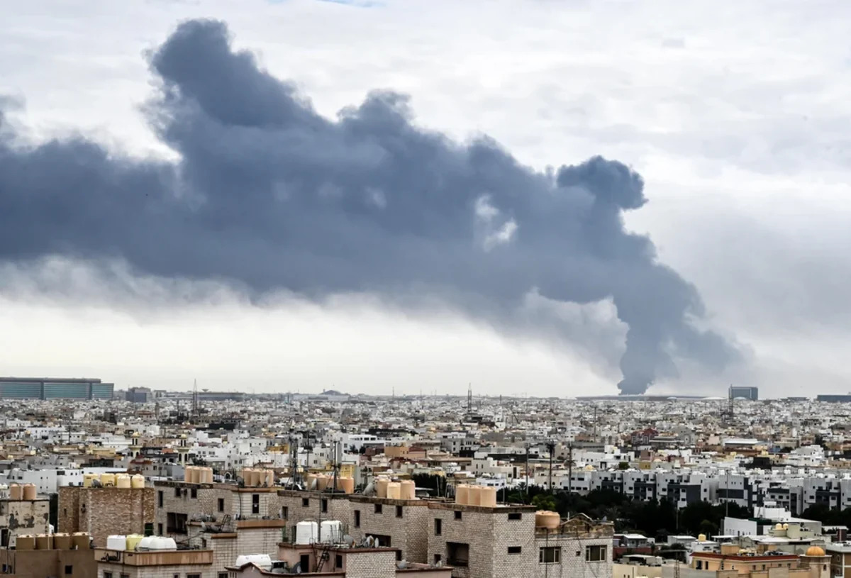 В Кувейте после атаки БПЛА произошел пожар в комплексе по переработке нефти