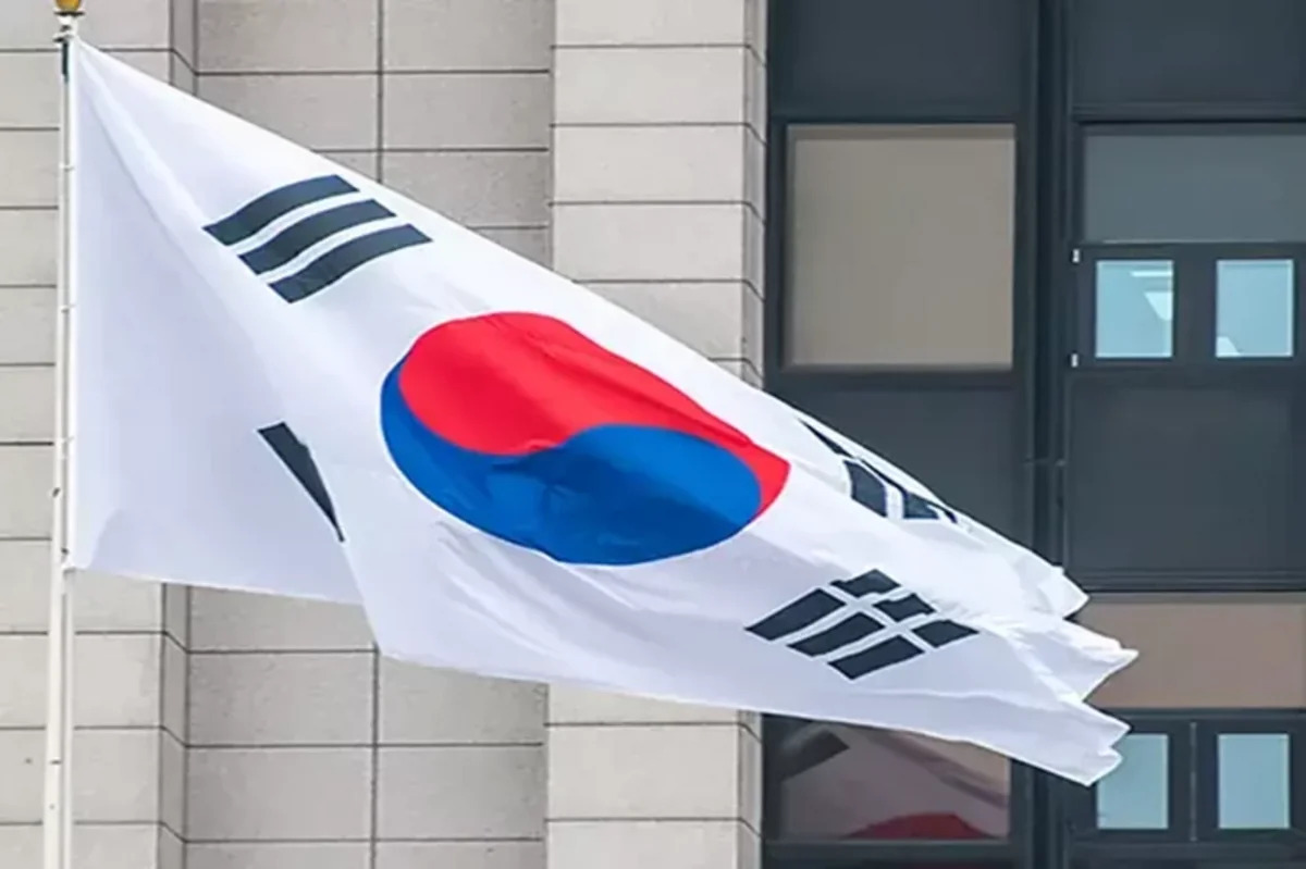 Сеул призвал гарантировать стабильные поставки энергоносителей и безопасность корейских судов