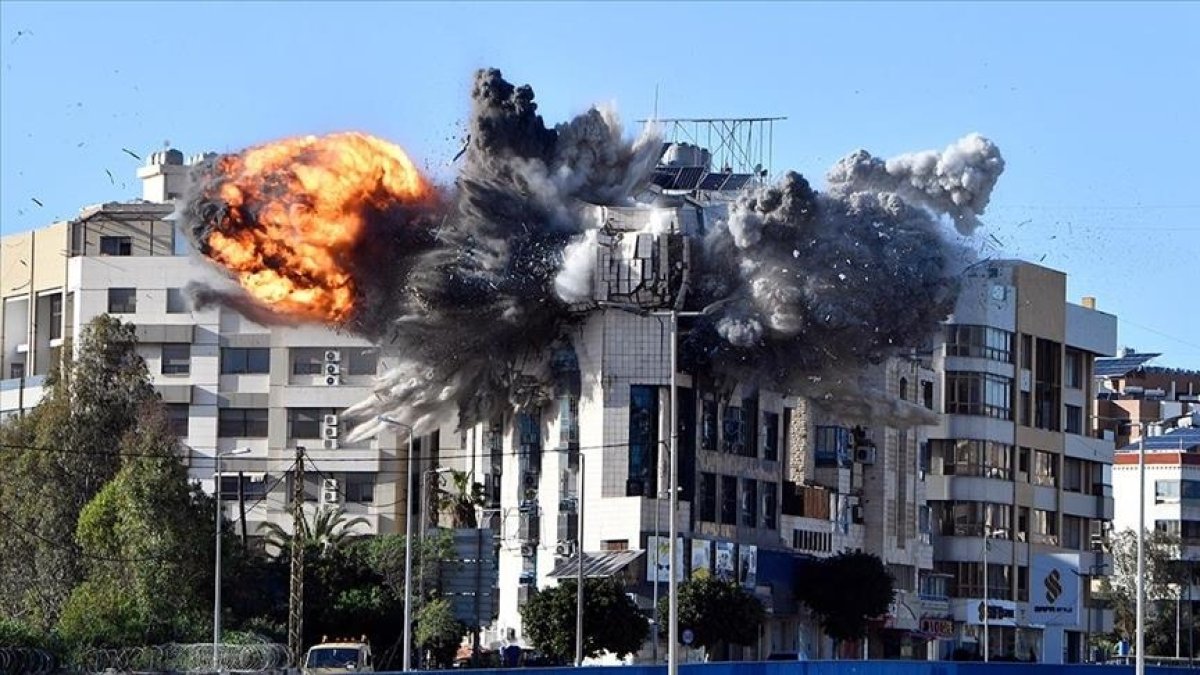 Целый квартал на юге Ливана взлетел на воздух