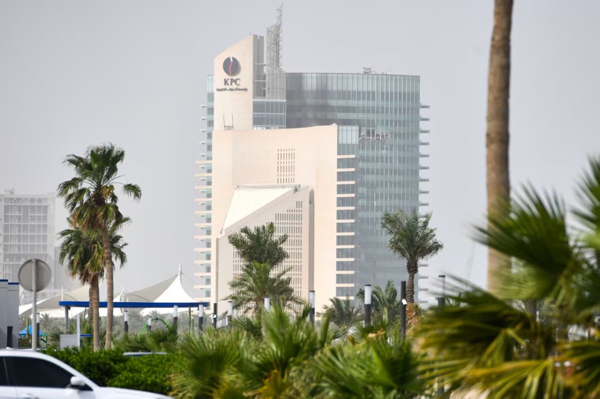 Атаки Ирана на страны Залива: пожары и разрушения