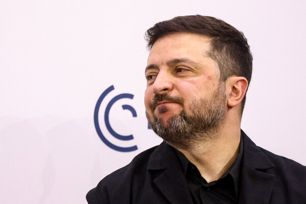 Зеленский рассказал, просили ли его помочь с разблокировкой Ормузского пролива