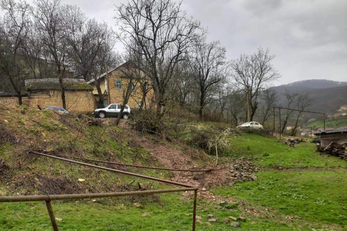 При обрушении из-за ливней жилого дома в Дагестане погиб человек