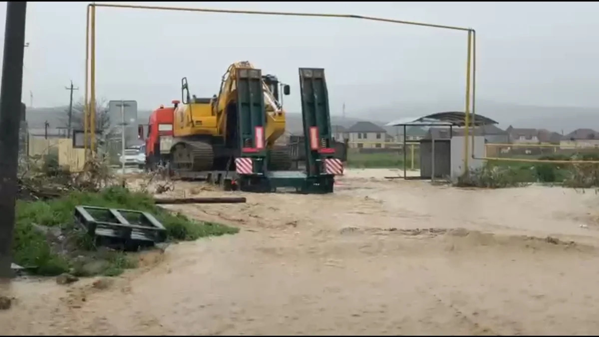 
В Дербентском районе Дагестана более 350 человек эвакуировали из-за прорыва плотины