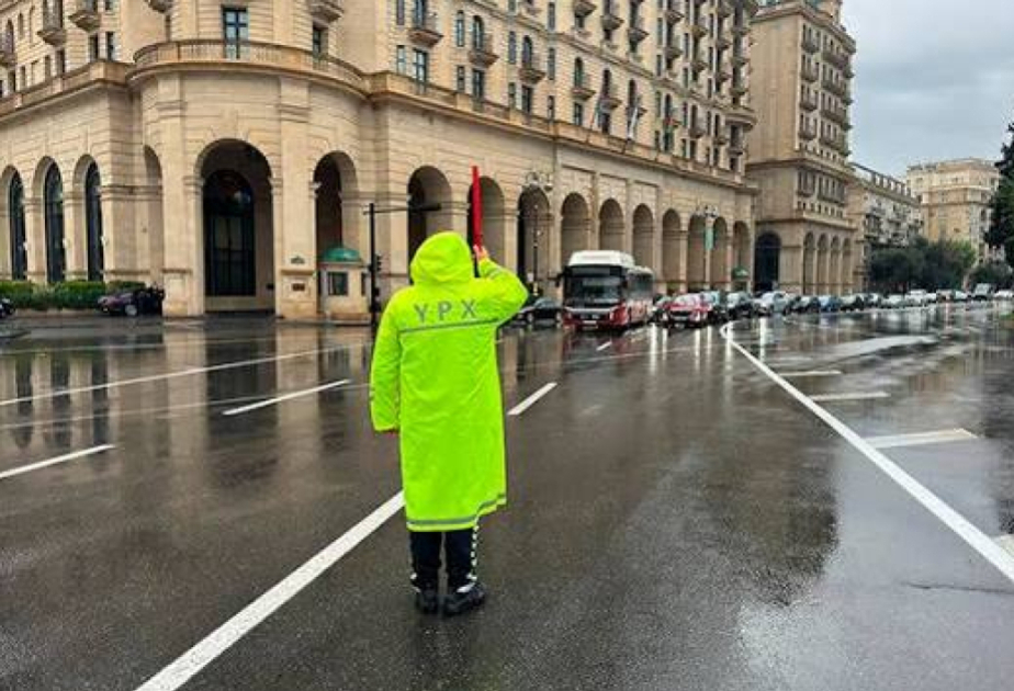 
Дорожная полиция обратилась к участникам движения в связи с дождливой погодой