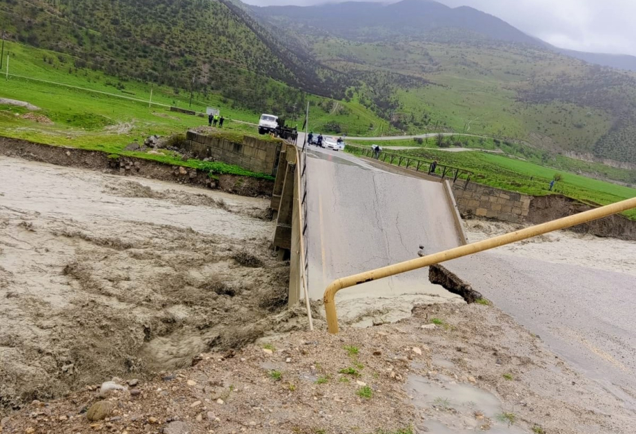 
Сильный сель разрушил мост на автодороге Сиязань - Мяшриф