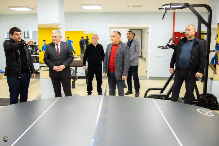 Братство во всем и везде
