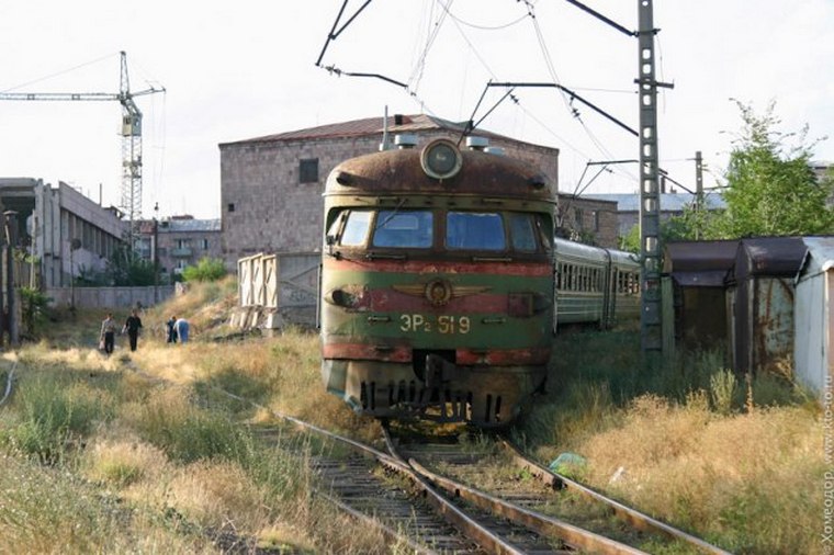 Казахстан не ведет переговоров о приобретении российской концессии на армянские железные дороги