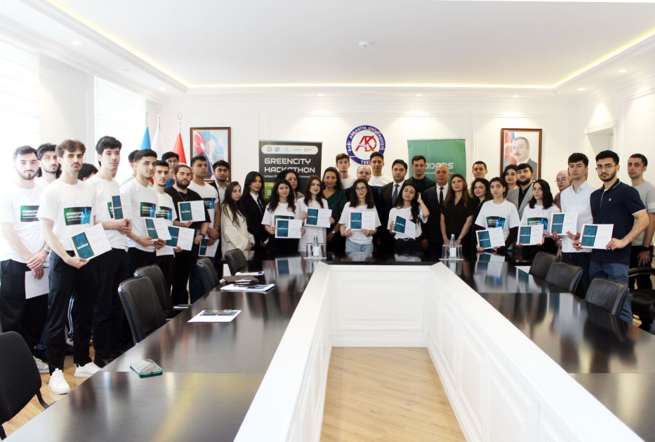 
Ректор турецкого вуза: Учаcтие в хакатоне в Азербайджане повысило наш авторитет