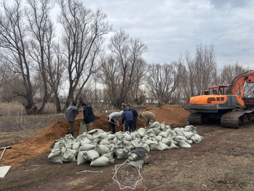 Прорванная плотина в Казахстане восстановлена
