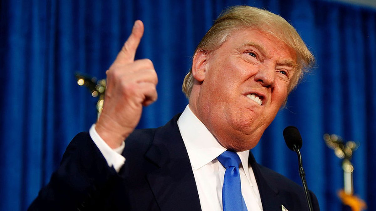 Трамп наехал на медиагиганта