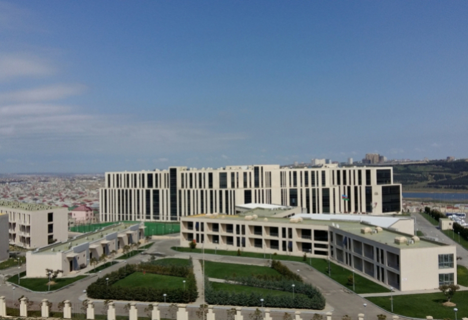 
Бакинский филиал Московского государственного университета приглашает старшеклассников на День открытых дверей