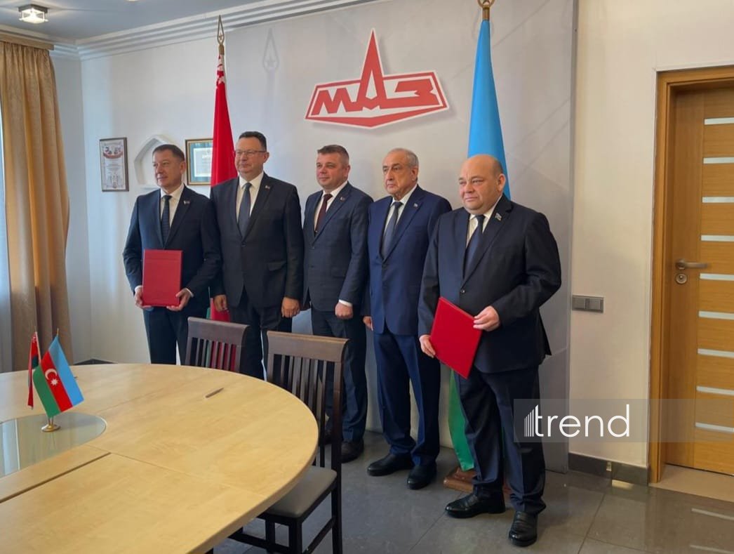 В Минске состоялось подписание соглашения о сборке новой партии коммунальной техники на базе шасси МАЗ на Гянджинском автомобильном заводе