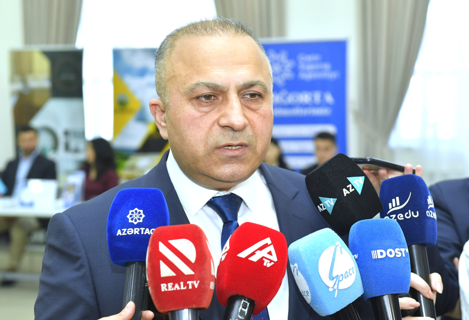 Ярмарка труда в сфере промышленного производства в Баку: представлено более 300 вакансий