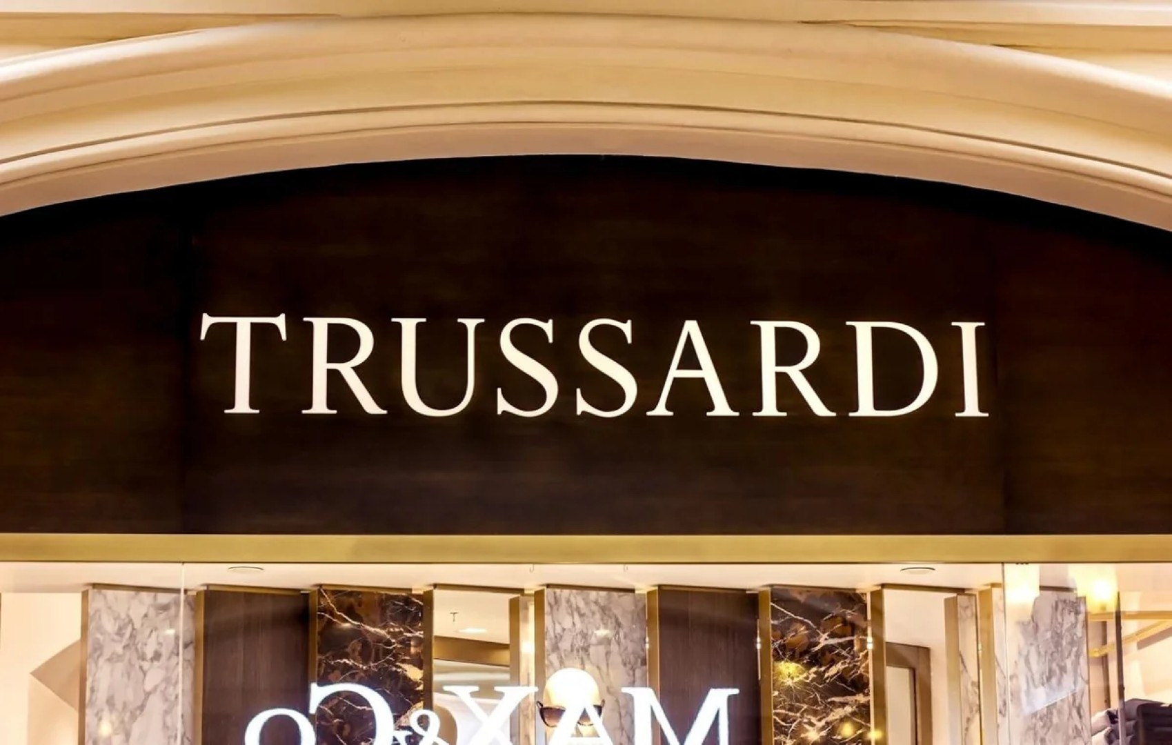 
Trussardi окончательно ушел с российского рынка