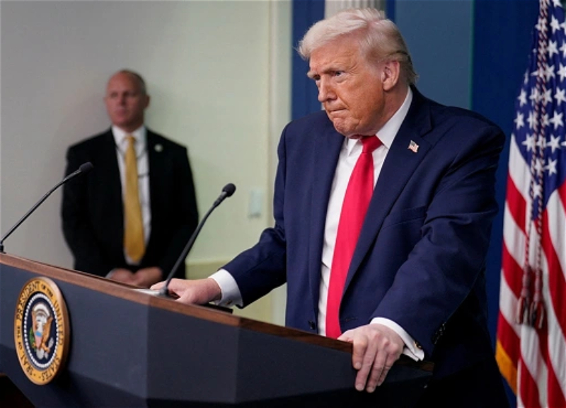 В конгрессе США призвали врача Белого дома проверить адекватность Трампа