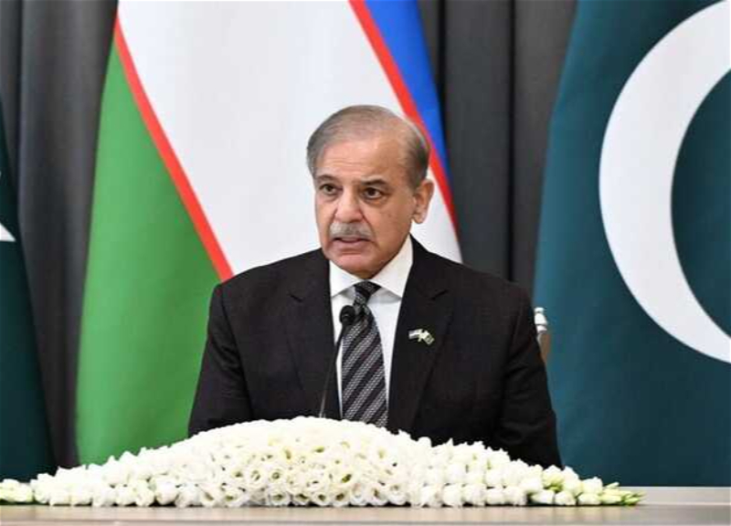 Иранская делегация проводит встречу с премьером Пакистана