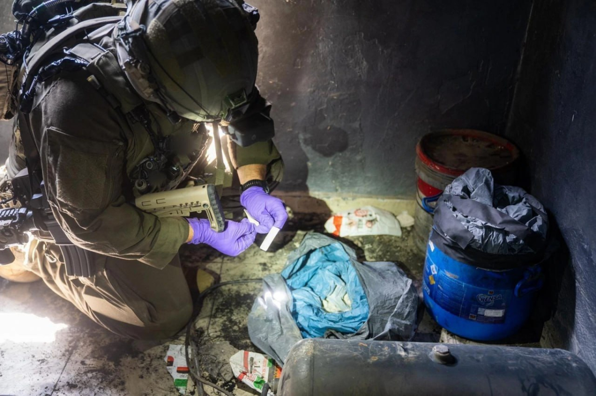 ЦАХАЛ уничтожает лаборатории по производству взрывчатки