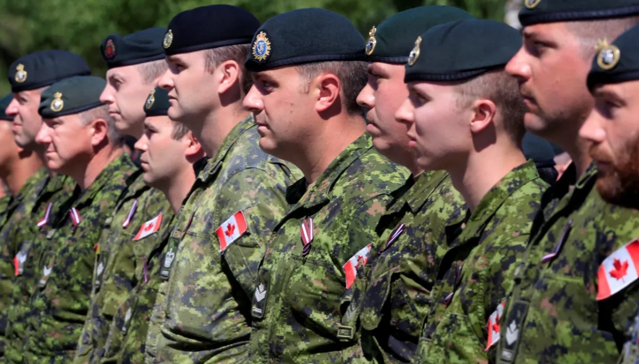 Канада готовится к войне: армия собирает 300 тысяч резервистов