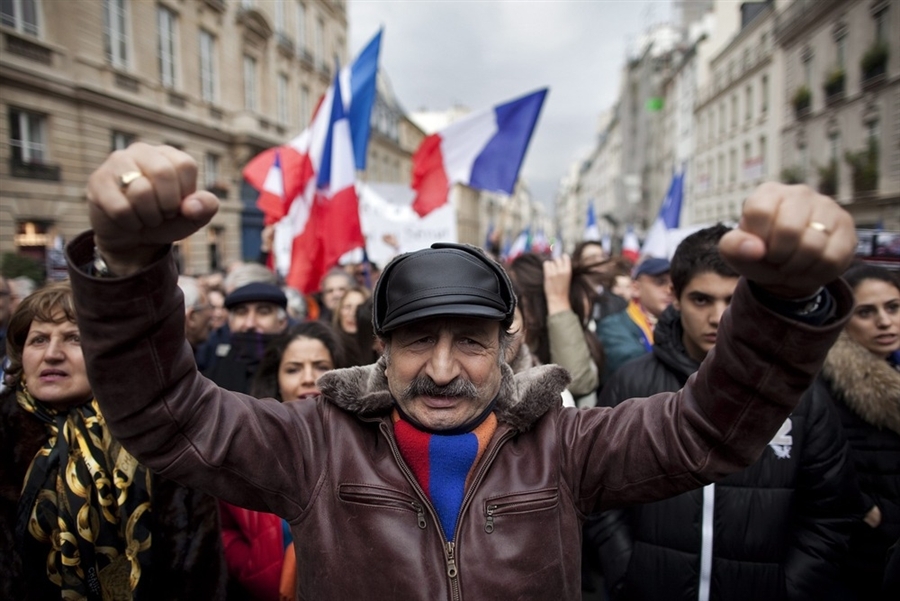 &laquo;Карабахский вопрос&raquo; и &laquo;геноцид армян&raquo; обсудили в Париже