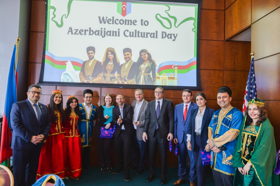 Азербайджанская культура представлена в Иллинойском технологическом институте в Чикаго
