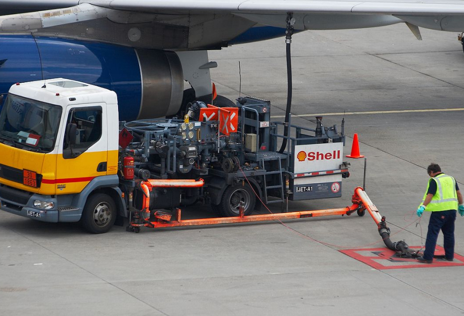 
Авиакомпании призывают ЕС вмешаться из-за нехватки авиационного топлива