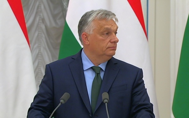 Орбан выступил с обращением после поражения своей партии на выборах