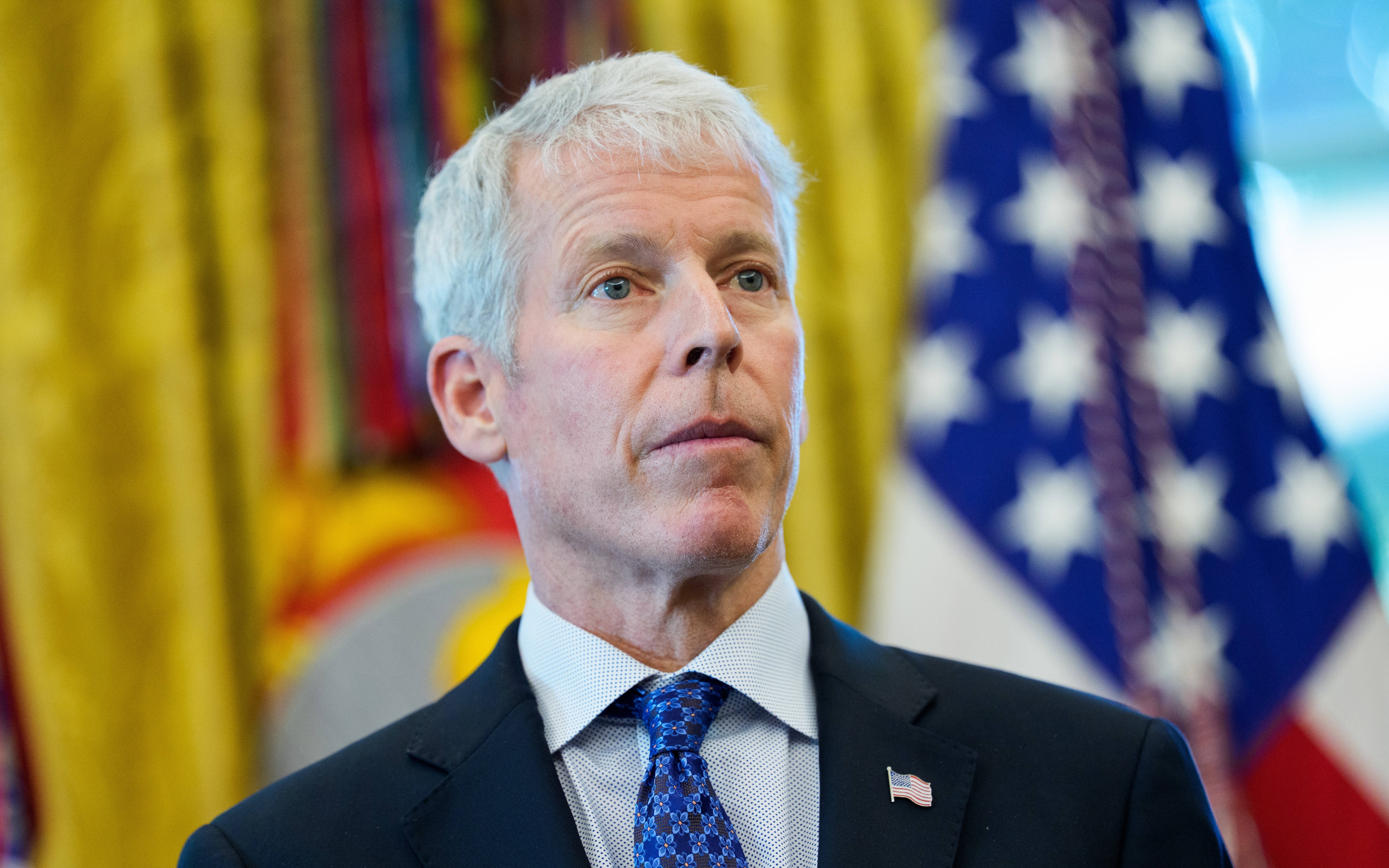 Власти США предупредили американцев, что бензин в стране будет только дорожать