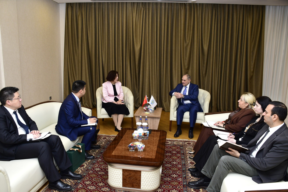 Посол Лу Мэй: В Азербайджане вырос интерес к китайскому языку