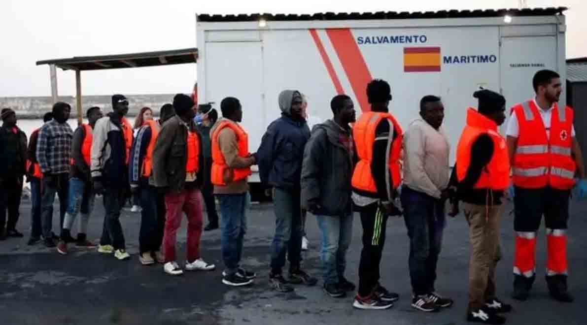 В Испании одобрили указ о легализации тысяч находящихся в стране мигрантов