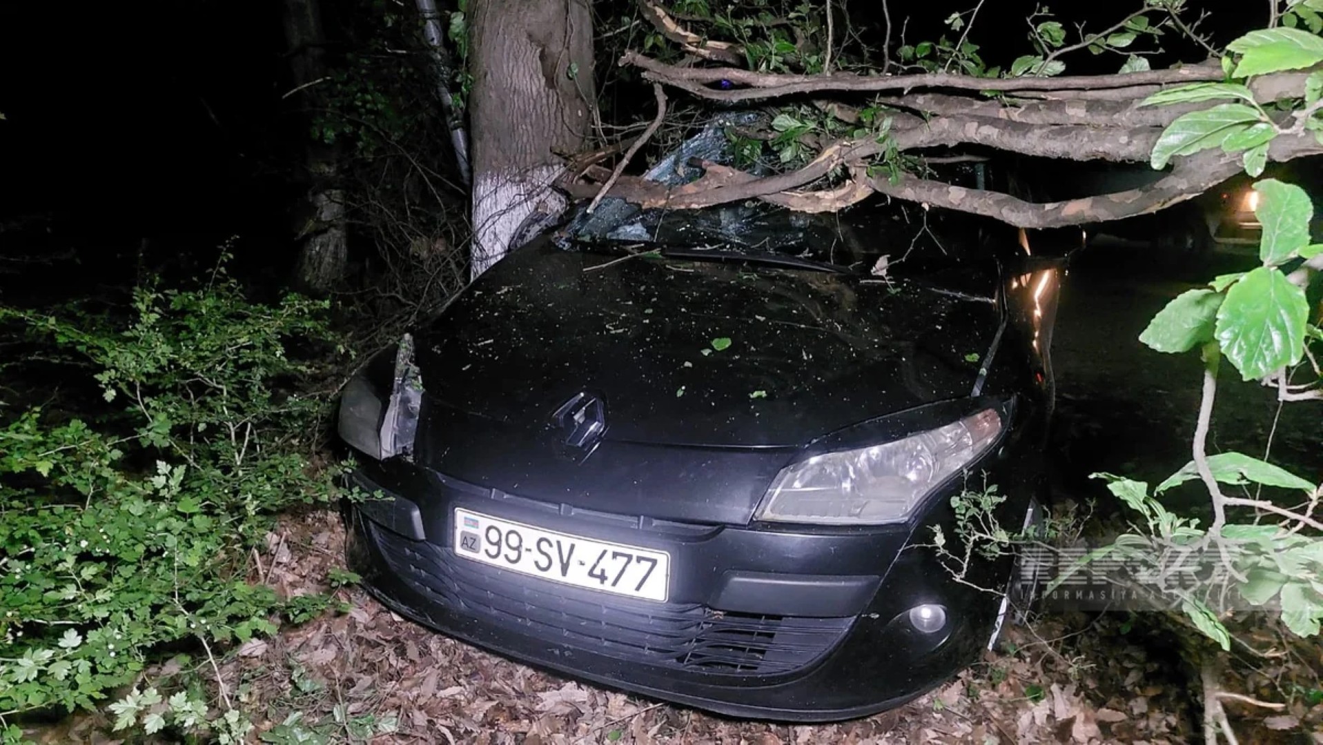 
В Лянкаране на одном и том же участке произошли две аварии, есть погибший и пострадавшие